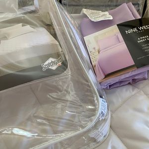 Full Mattress Pad and Full Sheet Set - Lilac Purple